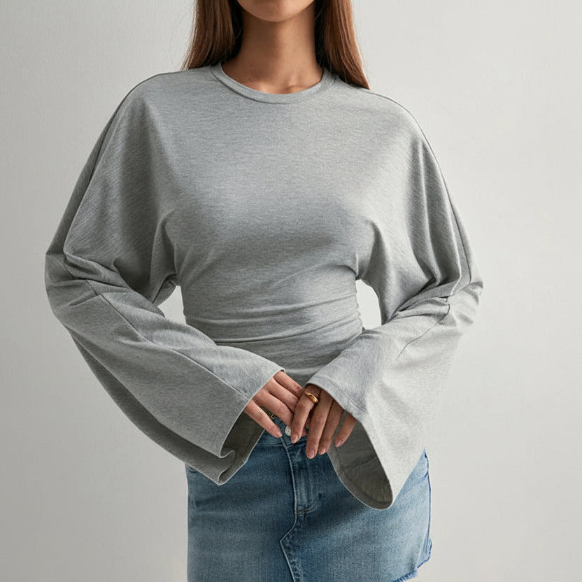 Urban Flow Crop Top – Elegancia Informal para el Movimiento Diario