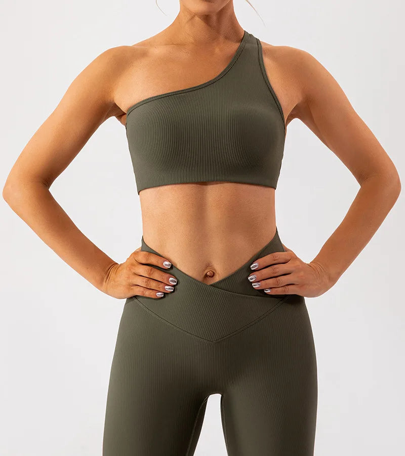 Menya Sculpt Top – Energy and Form