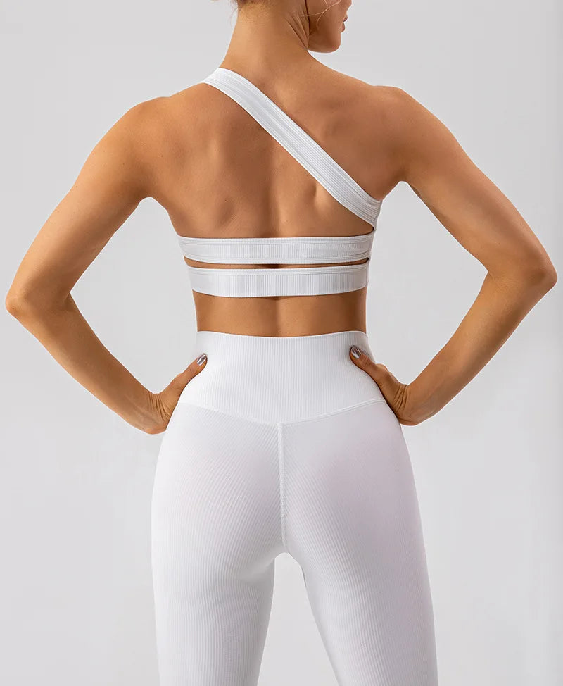 Menya Sculpt Top – Energy and Form