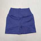 Bindu Curve – Shorts with a V-shaped waist and body focal point.
