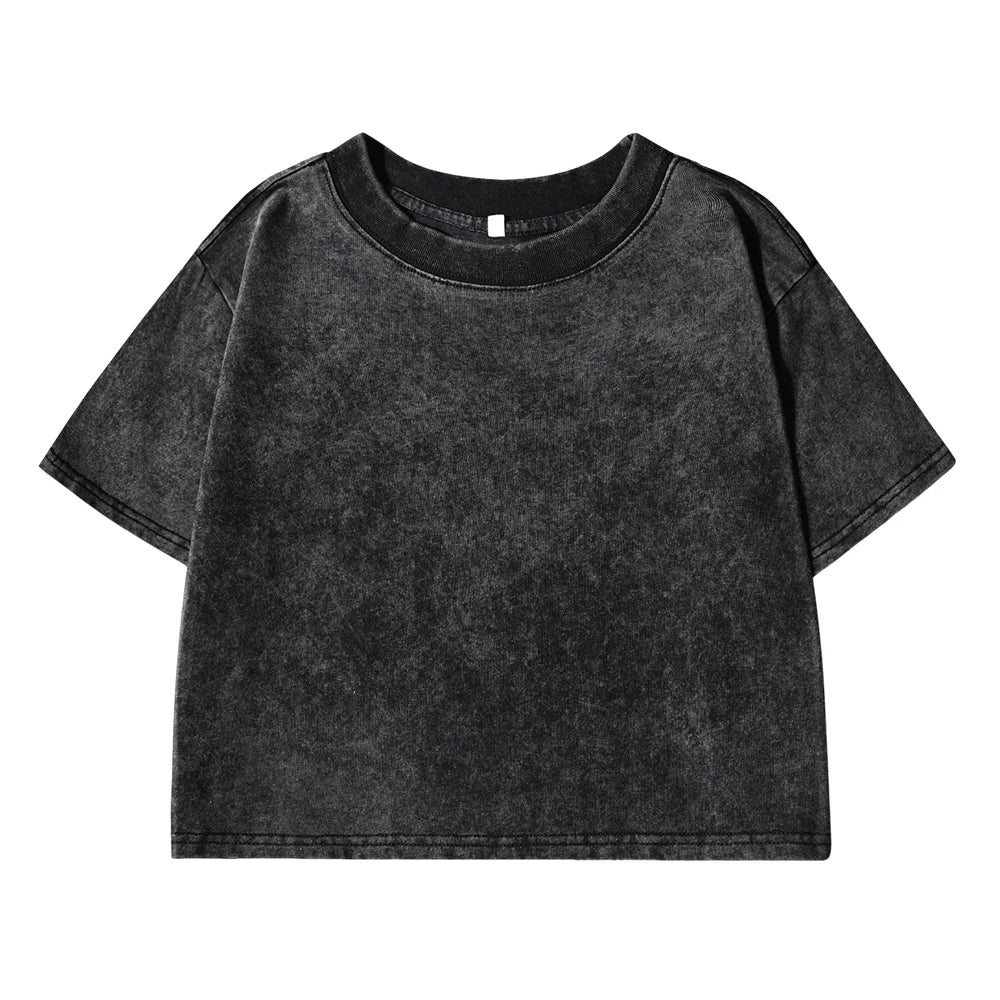 Thira Tee – Minimalista y Street