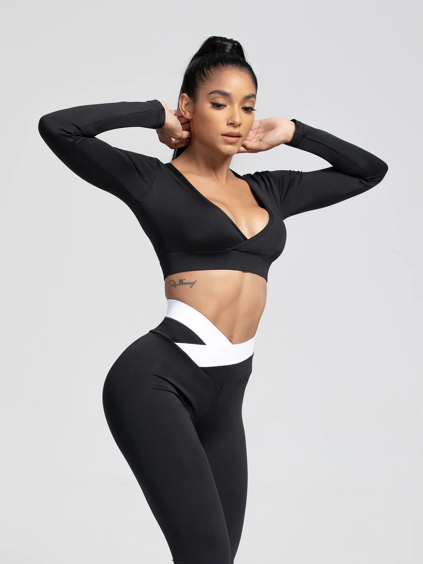 Top Still V – Silence with Presence