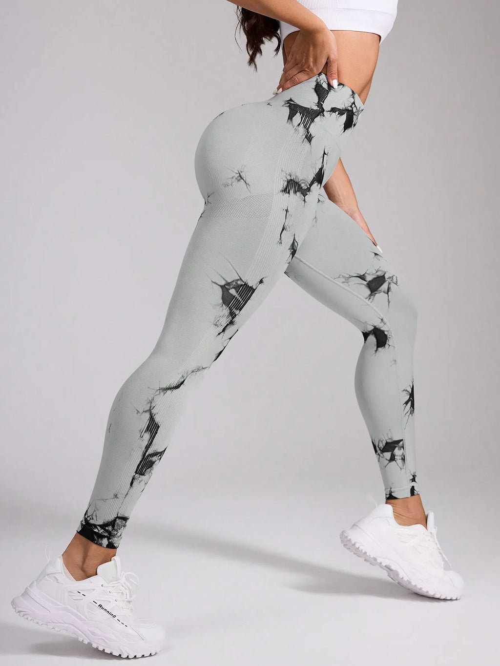 Aura Motion Leggings – Energy and Style for Yoga and Fitness