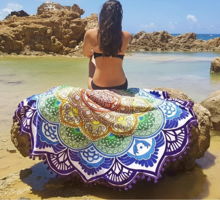 Mandala Flow – Round Tapestry for Yoga and Meditation