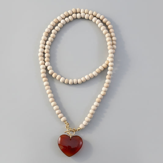 Amber Heart Necklace – Colar Boho com Coração Âmbar