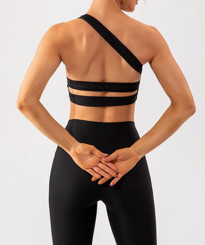 Menya Sculpt Top – Energy and Form