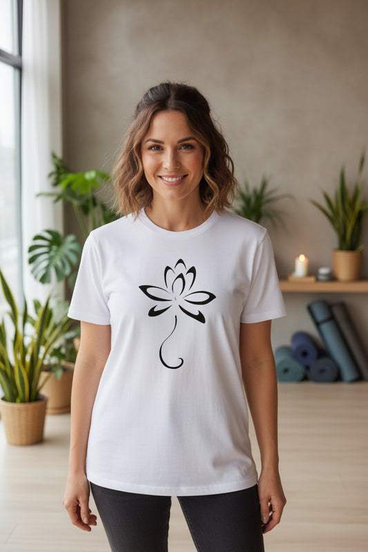 T-shirt Lotus Spirit – Minimalismo e Conexão com o Corpo