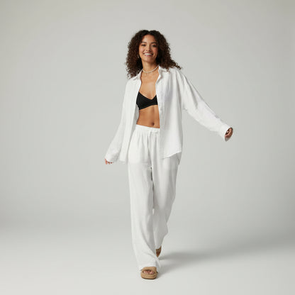 Silk Motion Set – Fluidity and Femininity