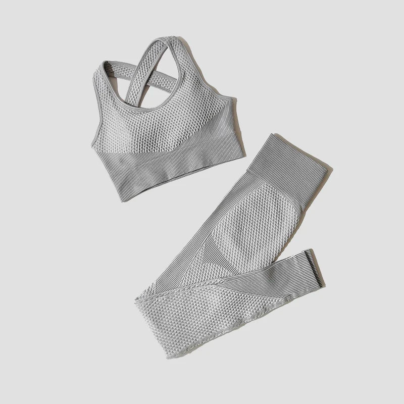 Eternal Flow Set – Seamless Yoga Set 2/3 Pieces 