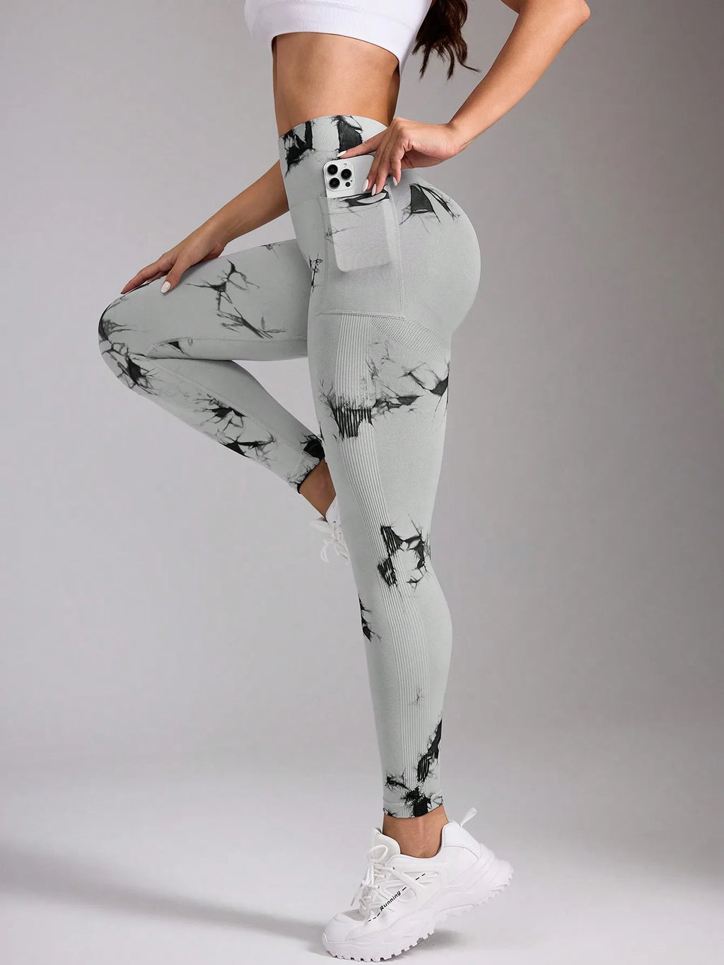 Aura Motion Leggings – Energy and Style for Yoga and Fitness