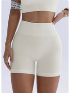Ribbed Sculpt Shorts – Calções de Yoga de Cintura Alta para Movimento Consciente