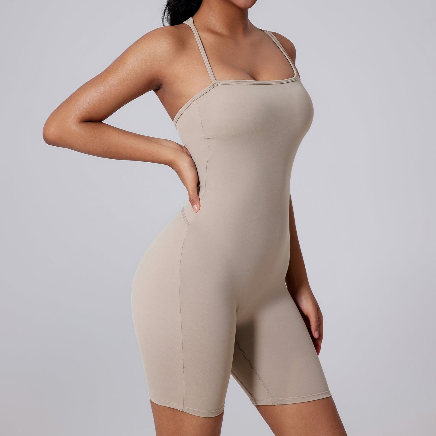 Flow Sculpt Bodysuit – Definição, Leveza e Poder Interior