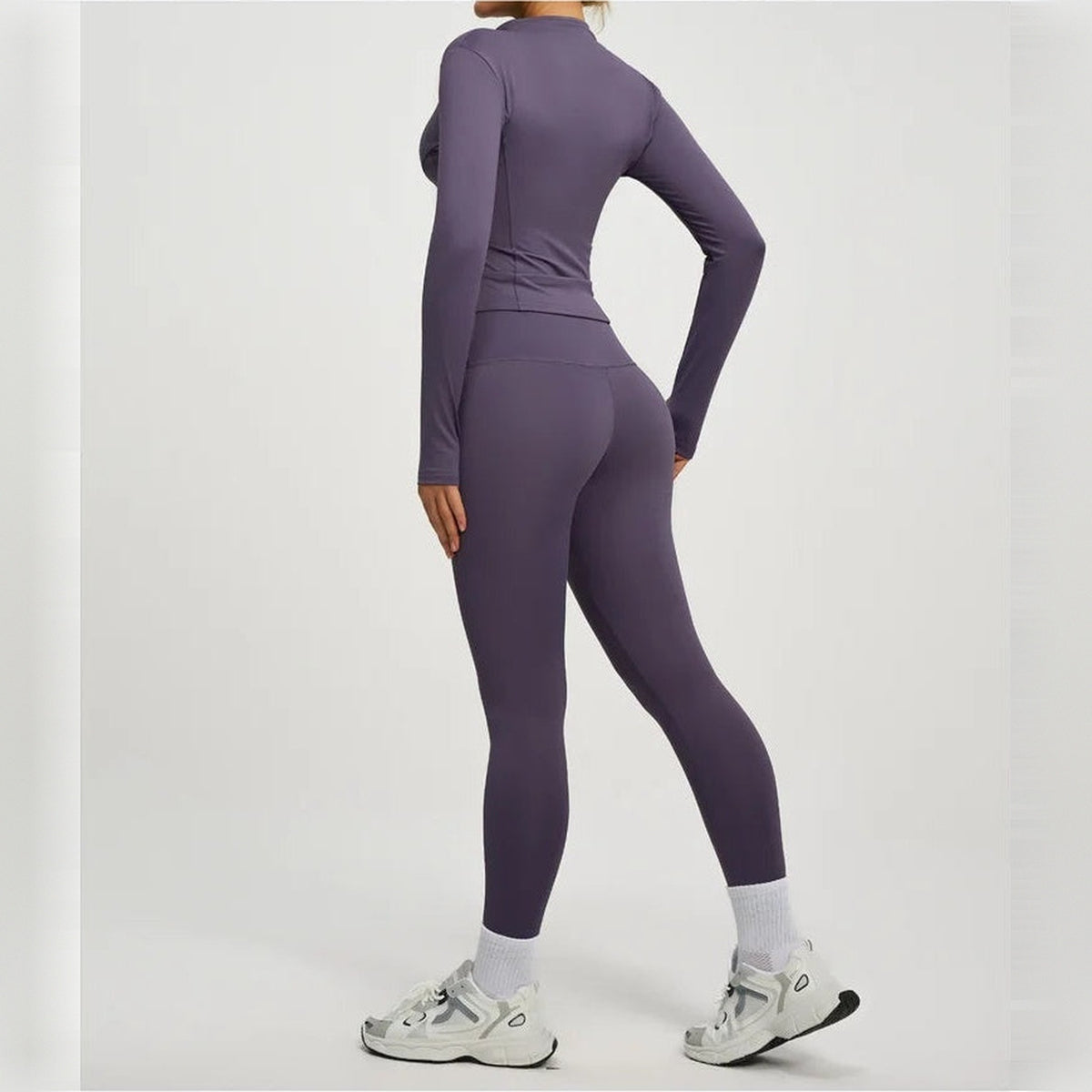 Conjunto Spirit Flow Harmony roxo com casaco de fecho e leggings – vista lateral