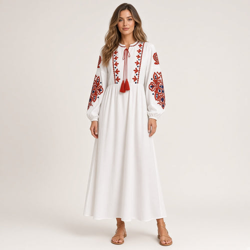 Kalinda – vestido boho comprido branco com bordado floral vermelho e mangas balão