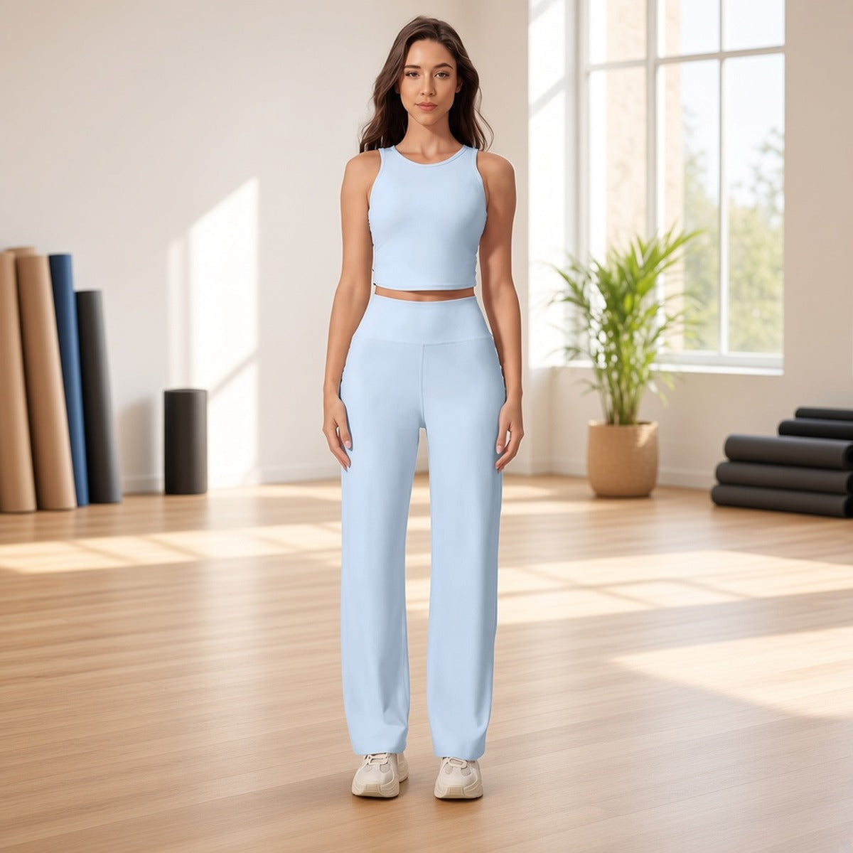 Conjunto Sky Serenity azul claro canelado visto de frente num estúdio de yoga luminoso