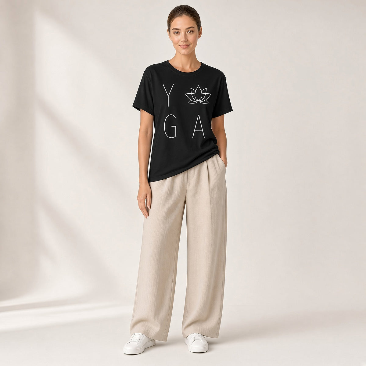 Nirmala – T-shirt de Yoga Minimalista com Flor de Lótus – Cor Preto
