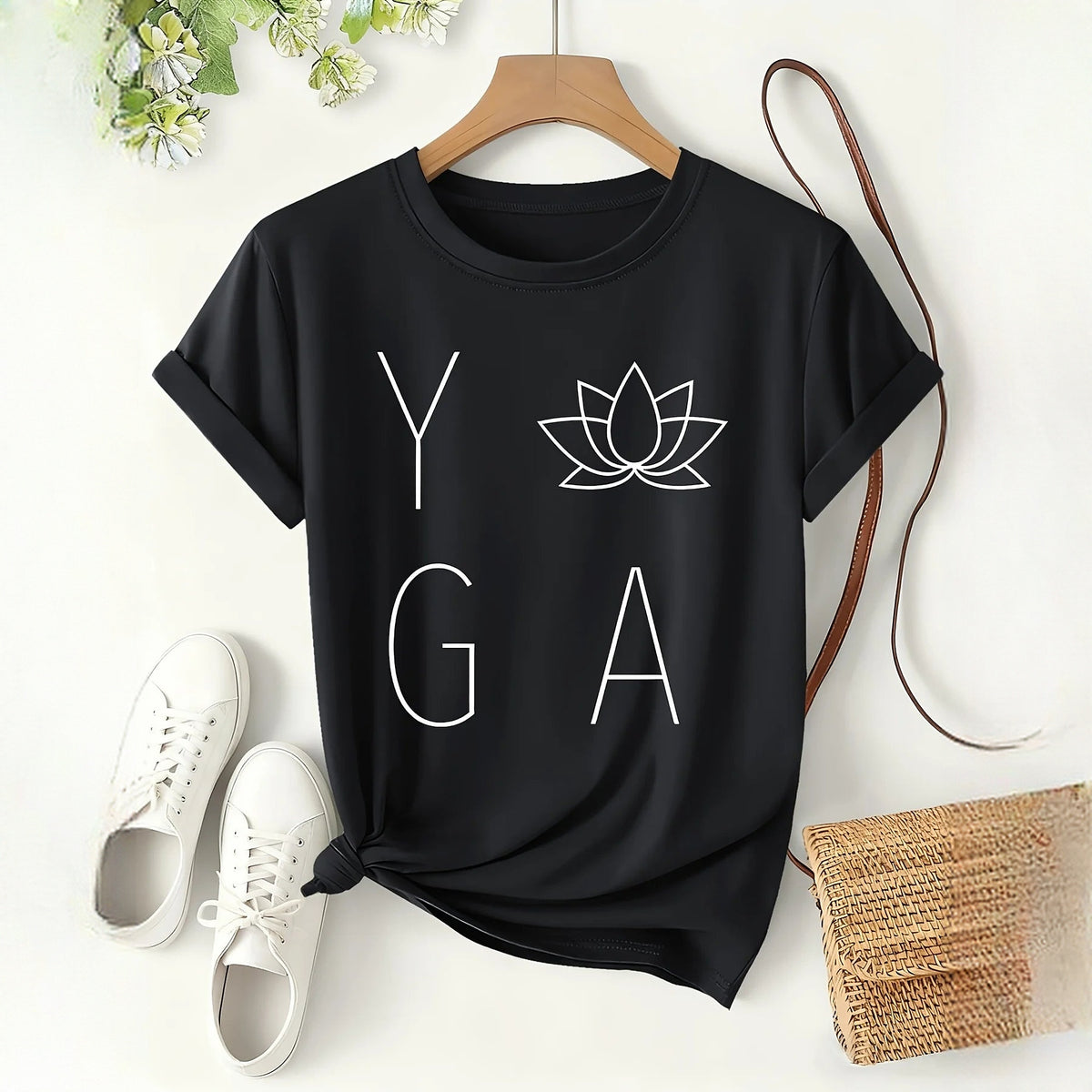 Nirmala – T-shirt de Yoga Minimalista com Flor de Lótus – Preto, estampado em pormenor