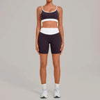 Conjunto de yoga Nuhra Contrast da Shamar roxo amora com contraste branco