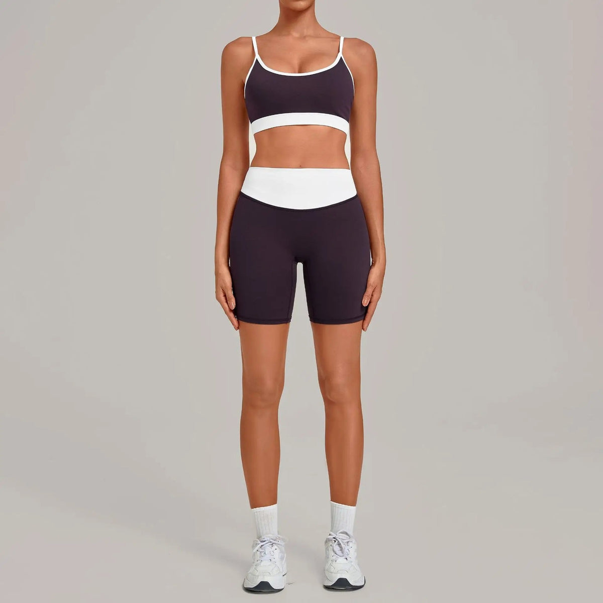 Conjunto de yoga Nuhra Contrast da Shamar roxo amora com contraste branco