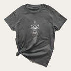 Padma Luna – T-shirt com Estampado de Flor de Lótus Celestial, cor cinzento-escuro