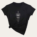 Padma Luna – T-shirt com Estampado de Flor de Lótus Celestial, cor preto