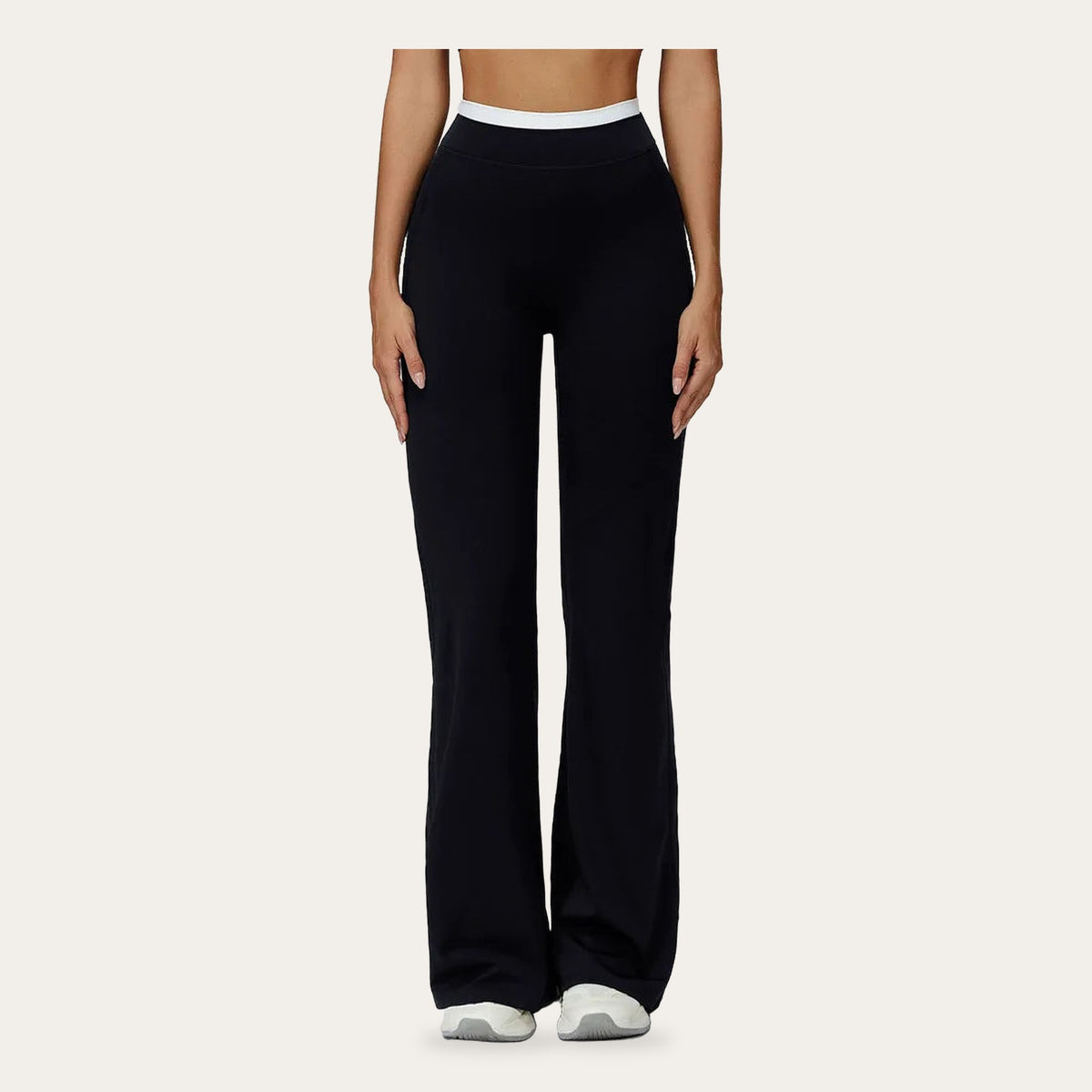Ruach Flow – Calças de Yoga Boca de Sino de Cintura Subida, cor Preto, fundo estúdio
