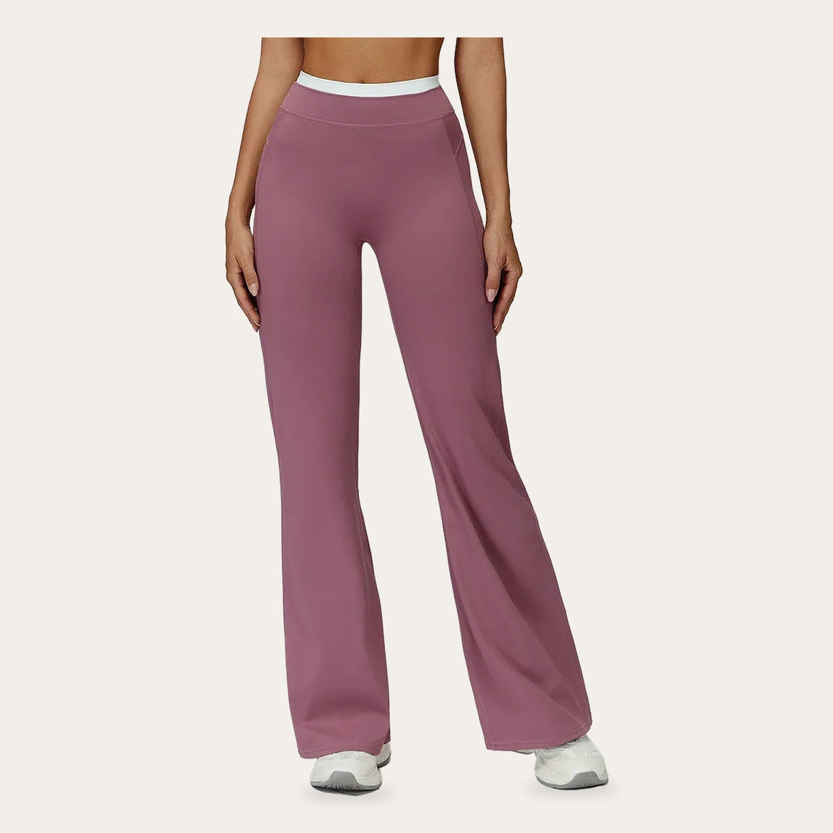 Ruach Flow – Calças de Yoga Boca de Sino de Cintura Subida, cor Roxo Berry, fundo estúdio